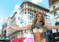 Victoria’s Secret pushes Cushman brokers to bare all in 2 Herald Square case