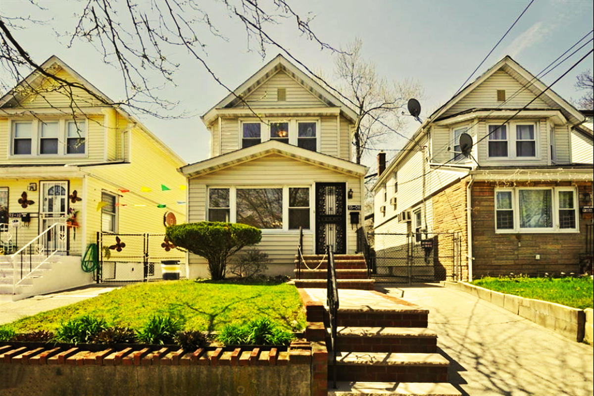 Single-family homes in Queens