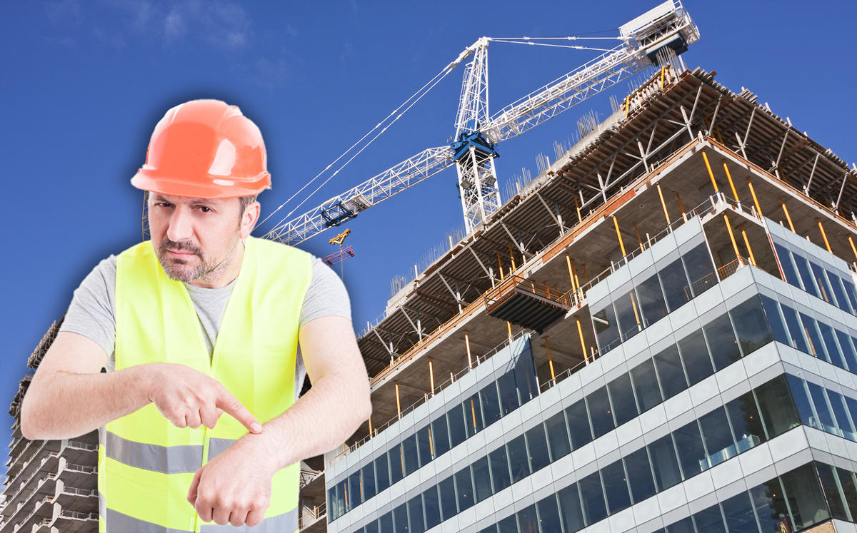 A construction worker asking for the time (Credit: iStock)