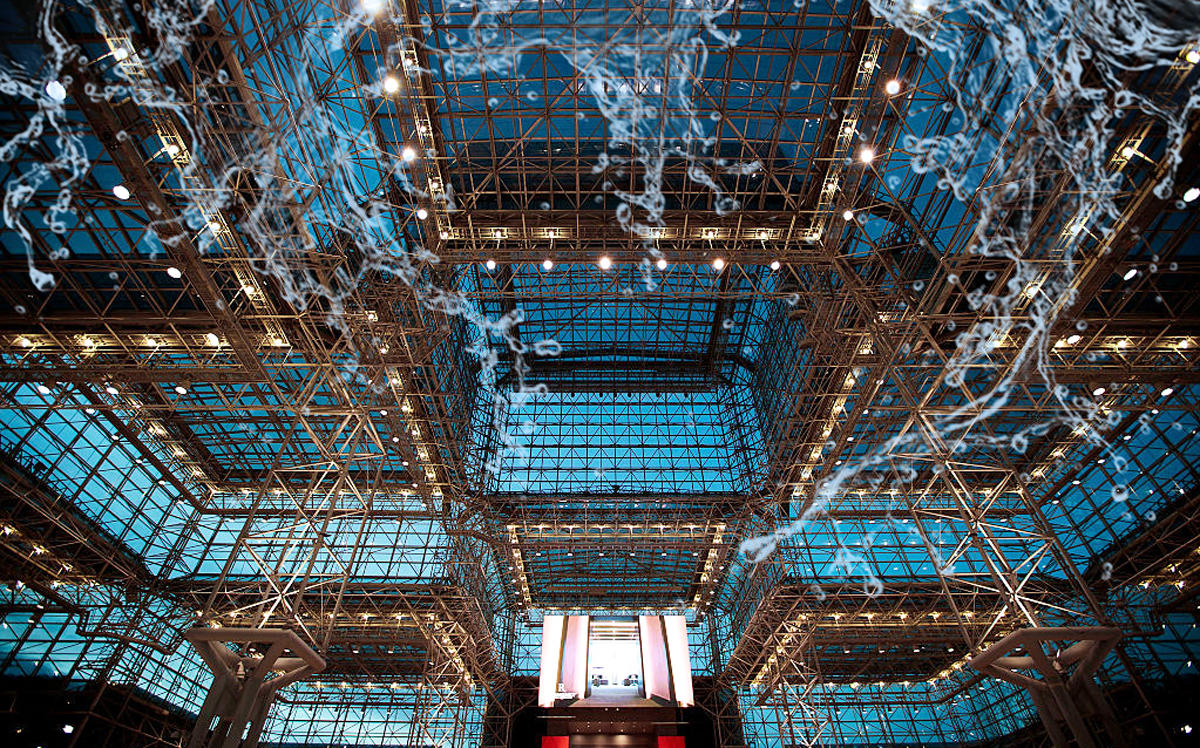 Javits Center at 655 W 34th Street (Credit: Getty Images and Pixabay)