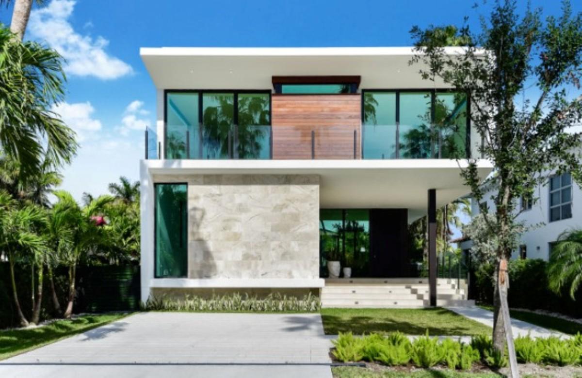 Maria Buccellati just bought this house on Palm Island in Miami Beach. (Credit: WWD.com)