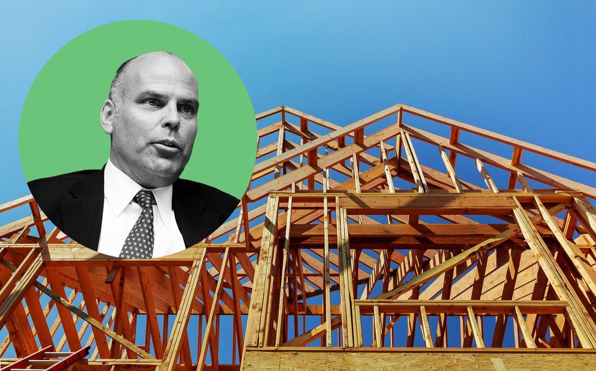Toll Brothers' Doug Yearley and a home under contruction (Credit: Getty Images and iStock)