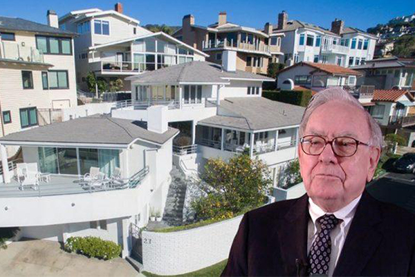 Warren Buffett and his Laguna Beach vacation home. (Credit: Wikimedia Commons, Zillow)