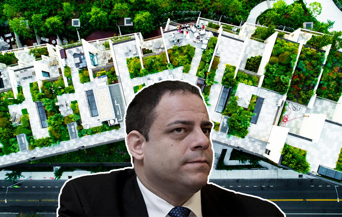Costas Constantinides and rooftop gardens in Brooklyn Heights (Credit: iStock)