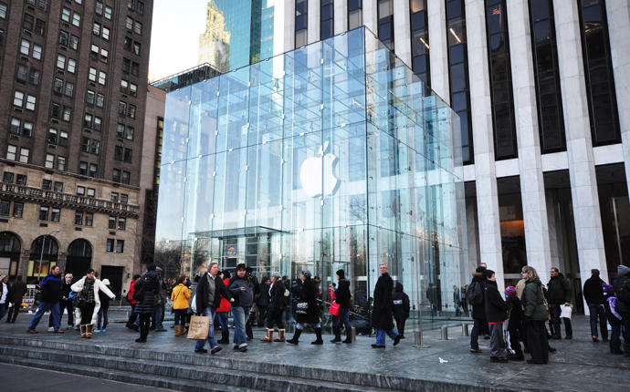 An Apple store at 767 5th Avenue (Credit: Wikipedia)