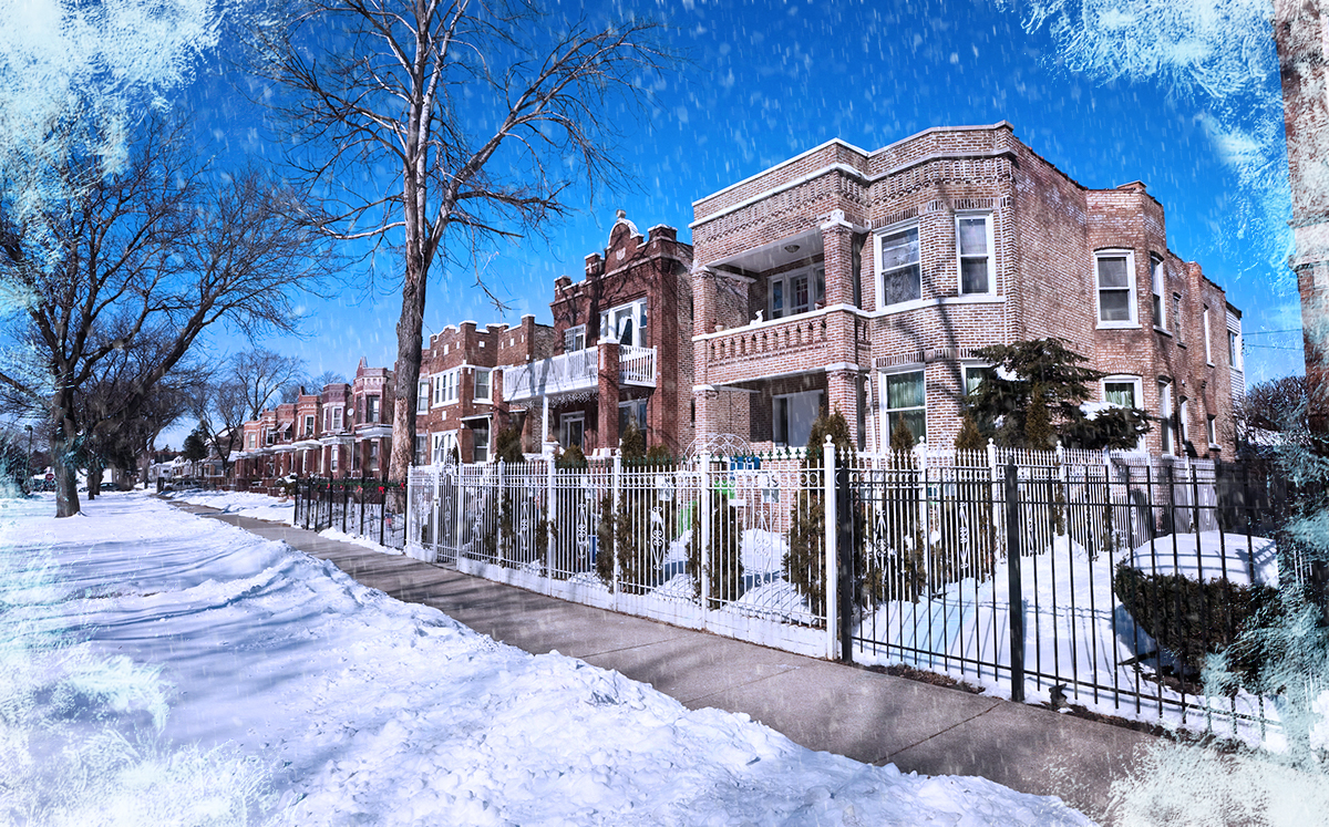Chicago apartment buildings in winter (Credit: iStock)