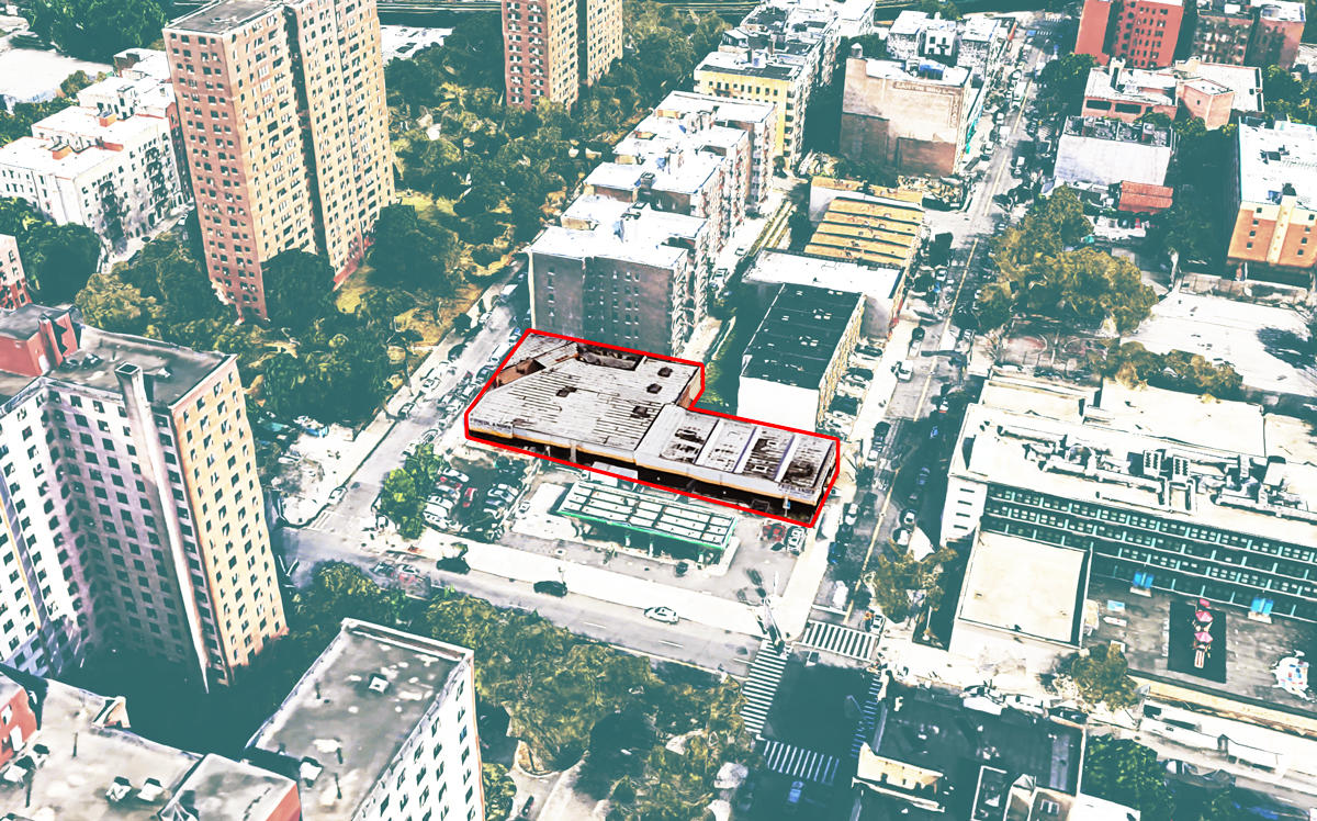 An aerial view of 550 Trinity Avenue in the Bronx (Credit: Google Maps)