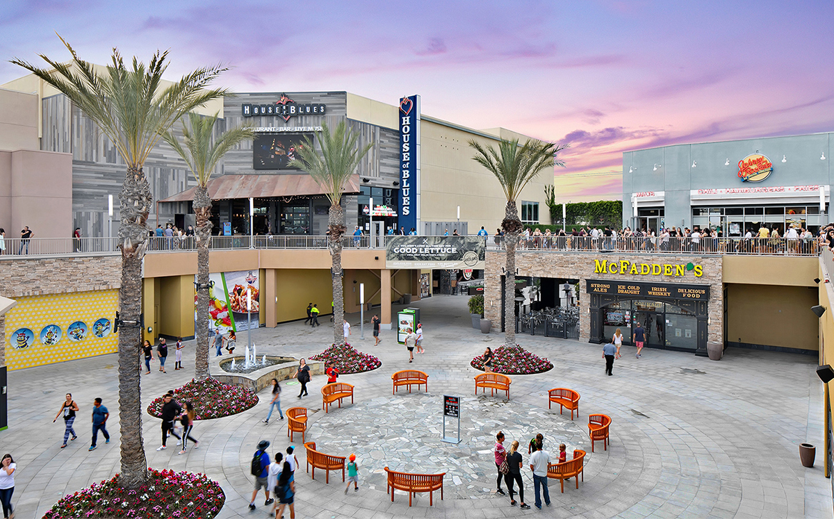 The Anaheim GardenWalk includes approximately 430,000 square feet of space (Credit: CBRE)
