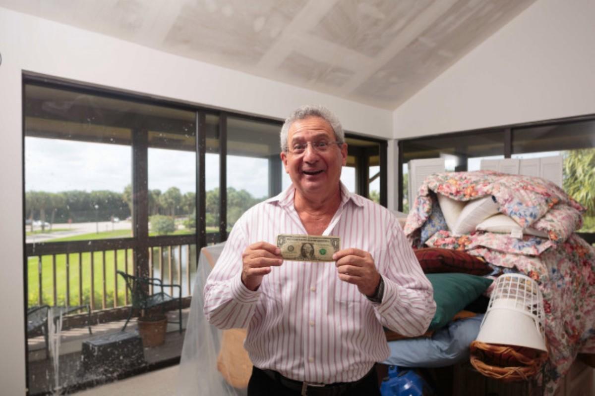 Former Manhattan resident Paul Green paid $1 for this one-bedroom condo at Boca West Country Club (Credit: New York Post)