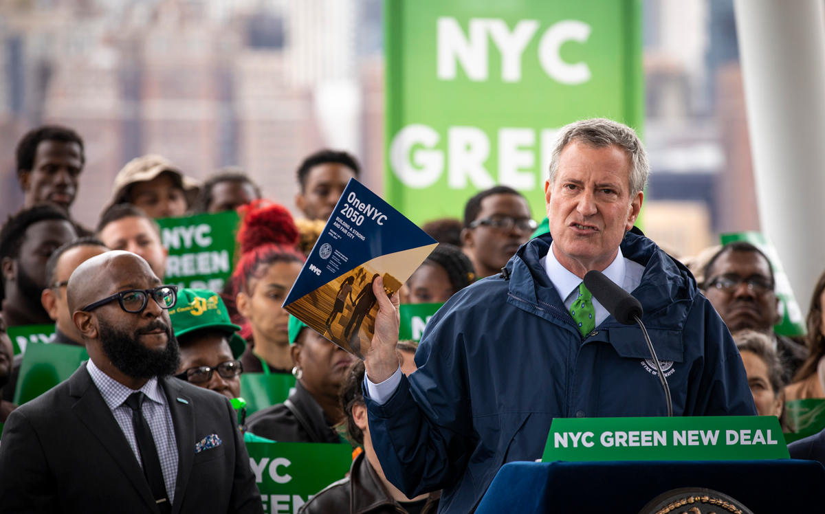 Mayor Bill de Blasio speaks about the city's strategy to respond to climate change (Credit: Getty Images)