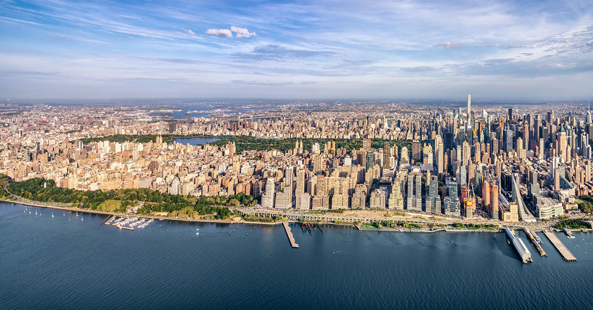 In the first quarter of 2019, the bid-ask spread for townhouses on Upper West Side spread hit a record low of 12.7 percent, according to a report by Leslie J. Garfield.
