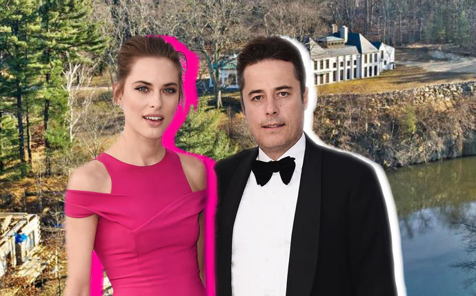 Lana Zakocela and Justin Etzin in front of their former New Castle home (Credit: Getty, Zillow)
