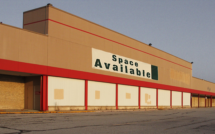 An empty big-box store (Credit: iStock)