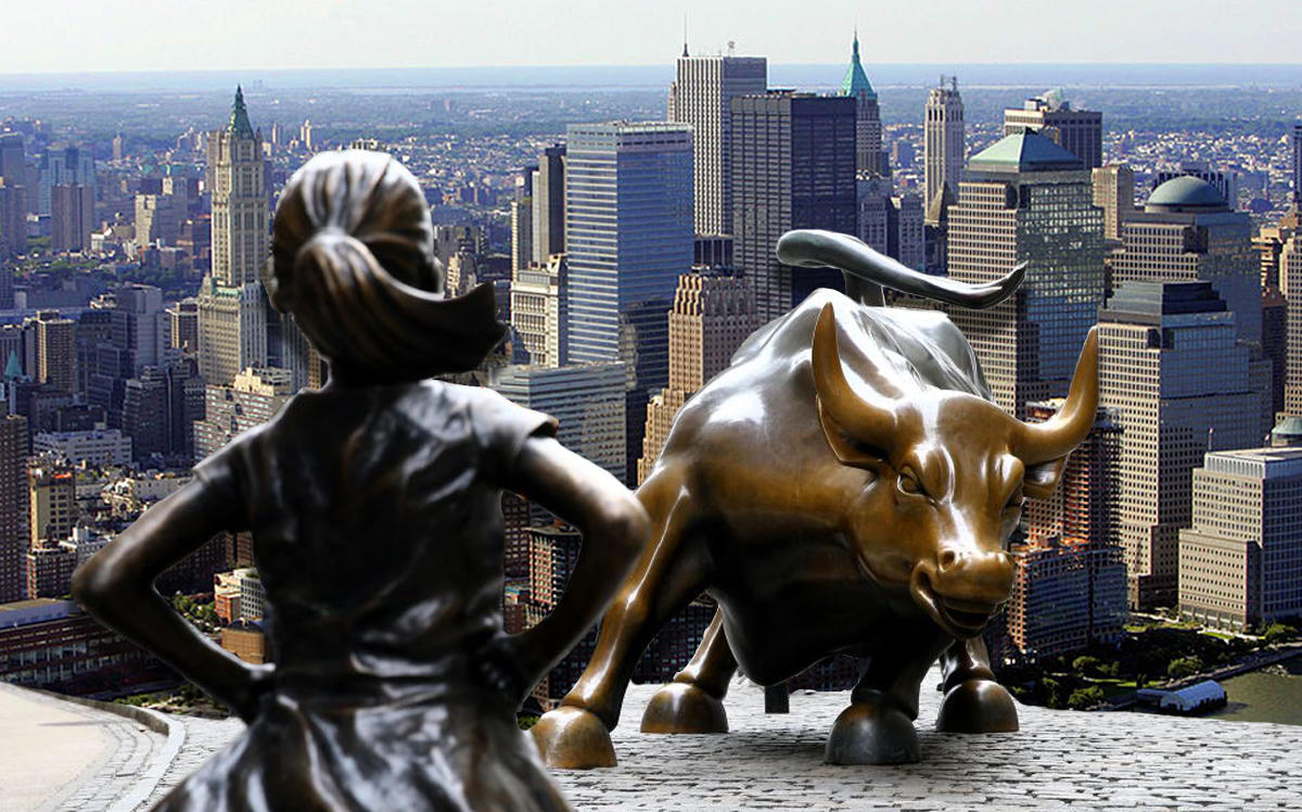 Fearless Girl and Charging Bull statues, and an aerial view of Battery Park (Credit: Getty Images)