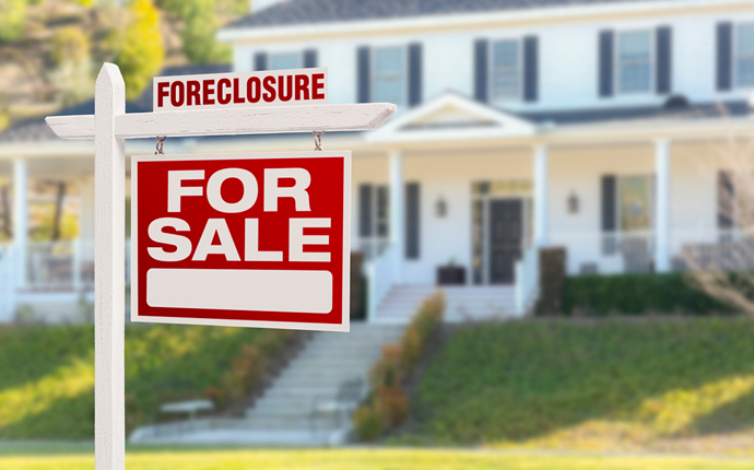 Home foreclosures are dropping (Credit: iStock)