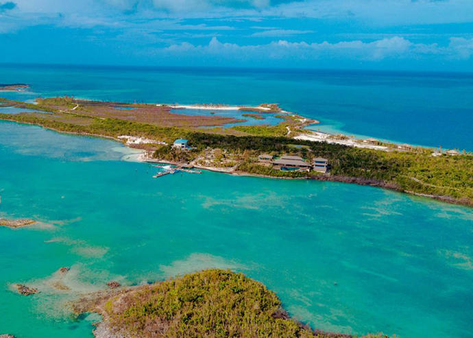 Bahamian Islands Owned By Late Coal Billionaire Ask $30M