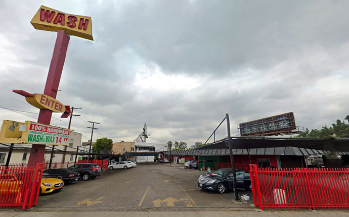 The car wash at 1666 N. Vermont Avenue (Credit: Google Maps)
