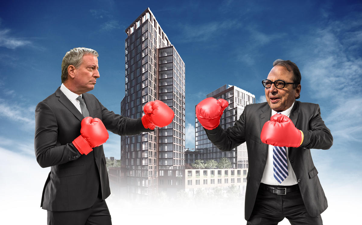 Mayor Bill de Blasio, a rendering of Halletts Point, and Douglas Durst (Credit: Getty Images, Durst)