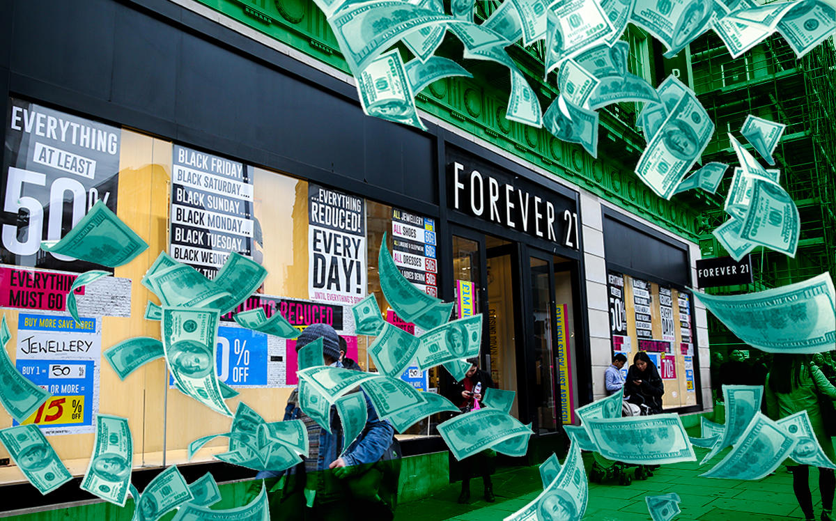 A Forever 21 location (Credit: Getty Images, iStock)