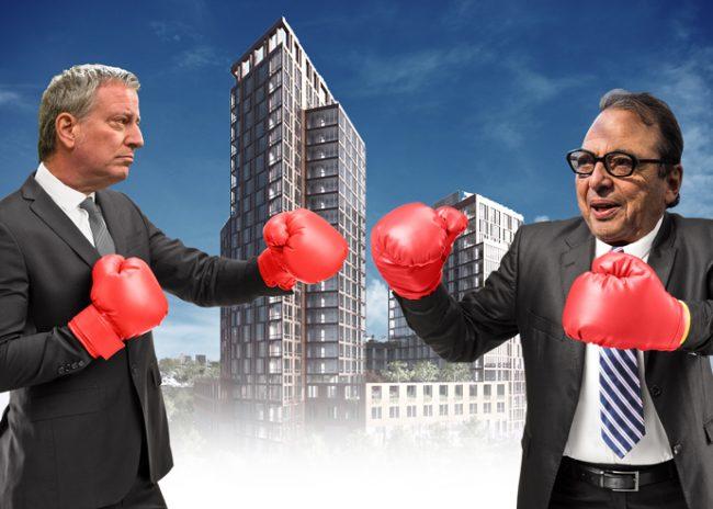 Mayor Bill de Blasi0, a rendering of Halletts Point, and Douglas Durst (Credit: Getty Images, Durst)