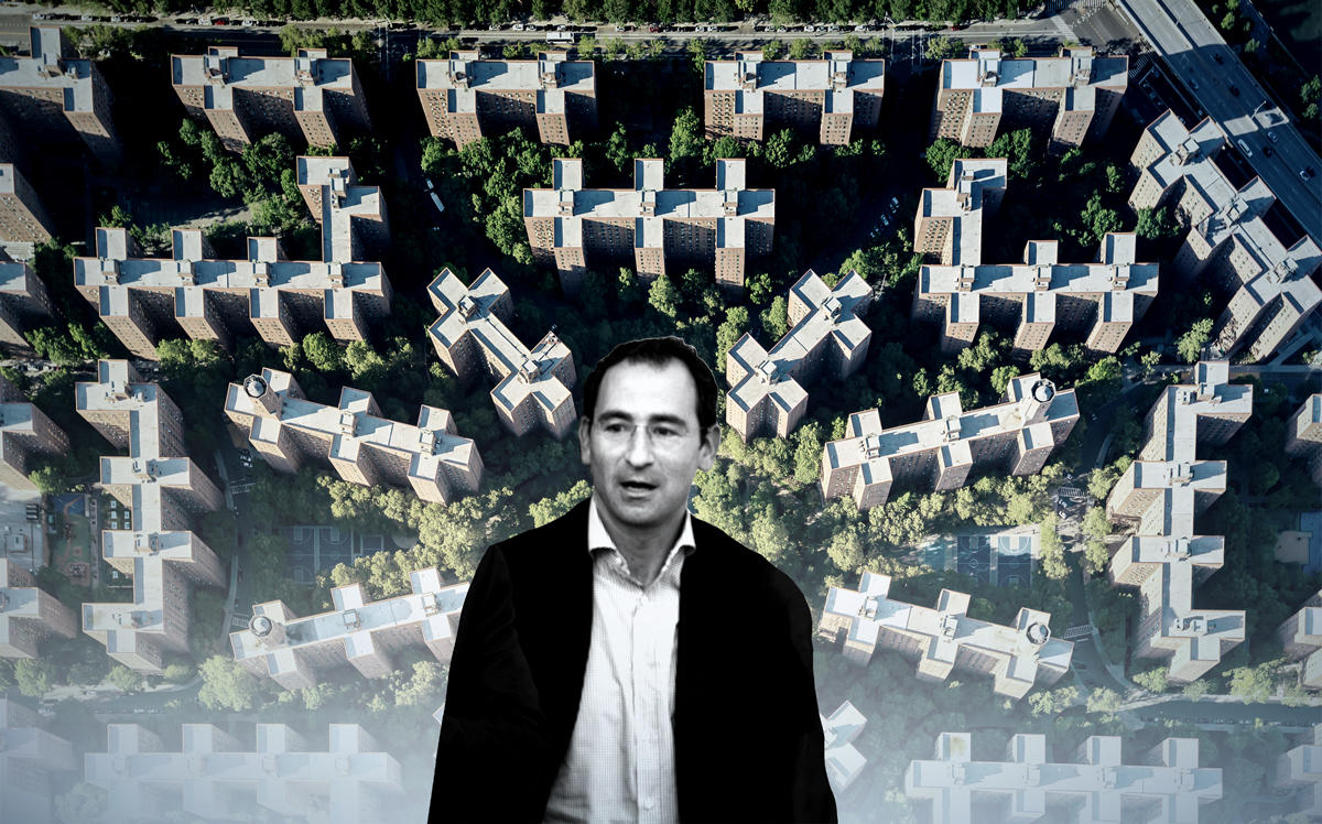 Blackstone's Jonathan Gray and an aerial of Stuyvesant Town (Credit: (Photo by Drew Angerer/Getty Images; iStock)