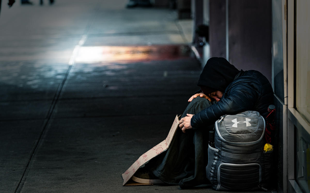 New York officials announced six new cases of coronavirus in six separate homeless shelters. (Photo by Jeenah Moon/Getty Images)