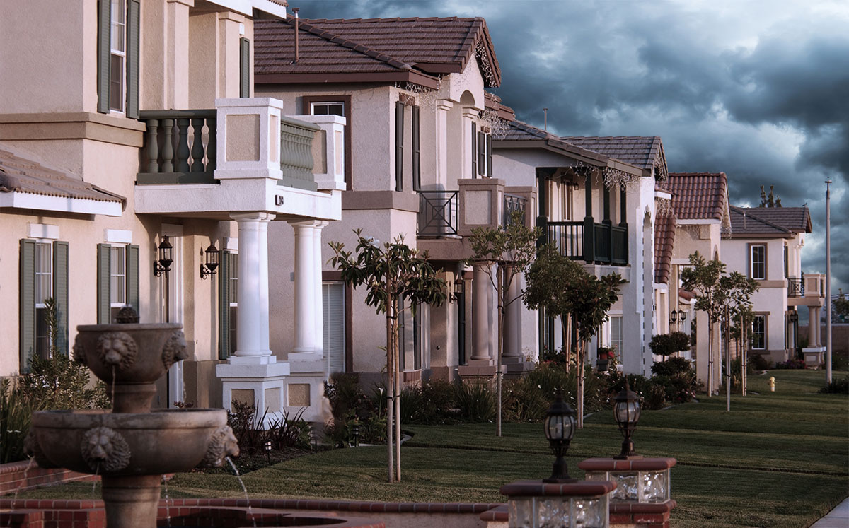 Nearly 10 percent of homes in Riverside County are worth less than their mortgages, making them particularly vulnerable amid the coronavirus crisis. (Credit: David McNew/Getty Images)