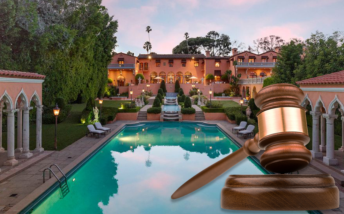 The Hearst mansion's fate is tied into bankruptcy court. (Credit: Istock)