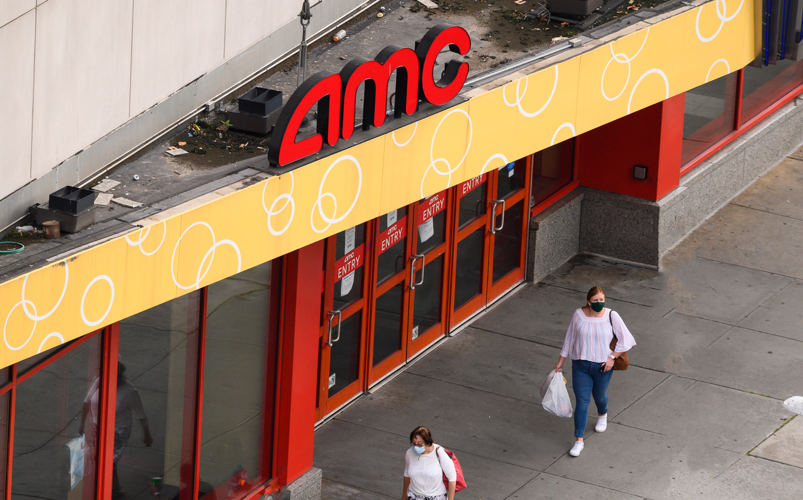 A closed AMC theater (Photo by Noam Galai/Getty Images)