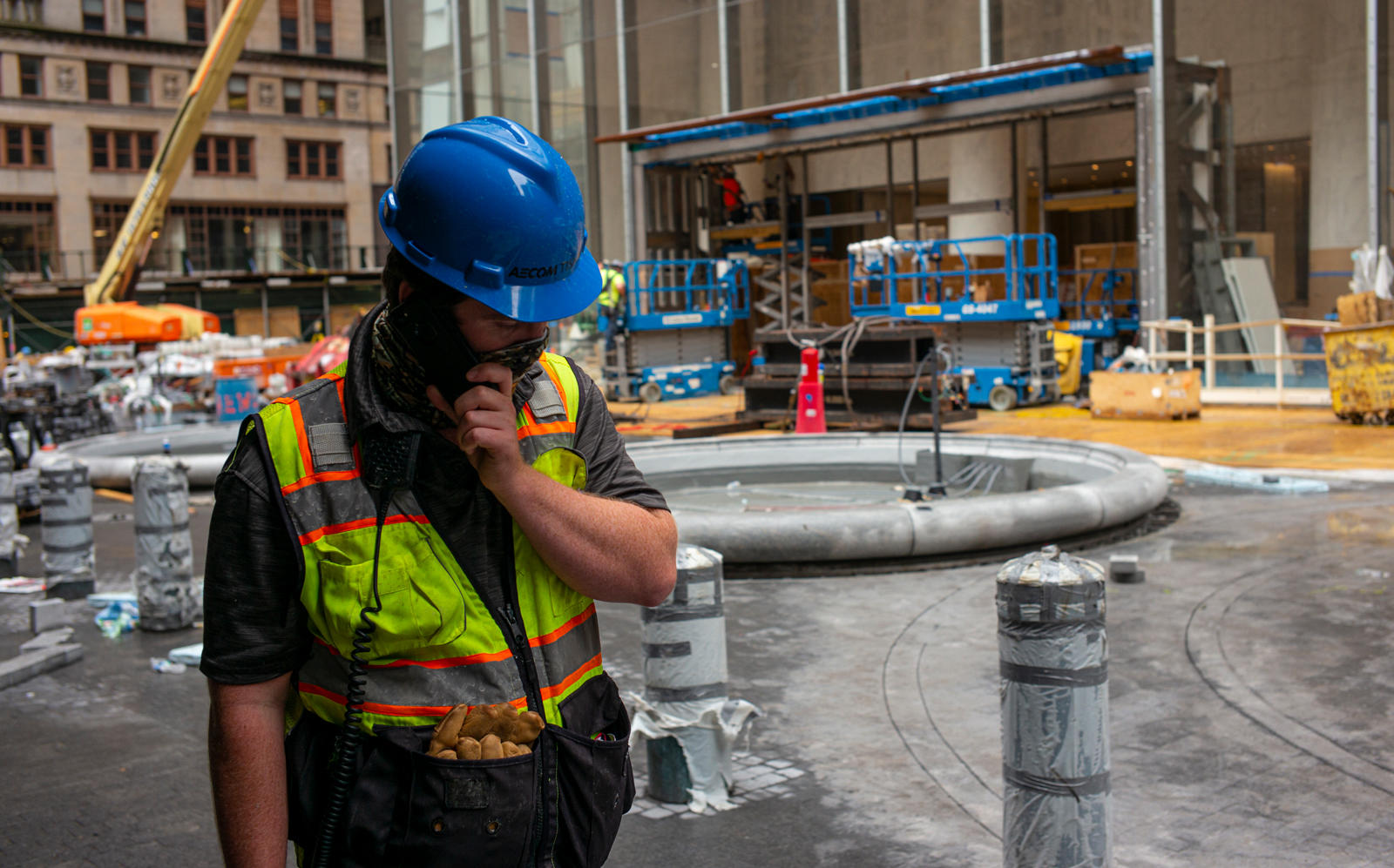 A construction worker at One Vanderbilt in August (Getty)