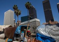 LA officials cut $300M homeless housing deal