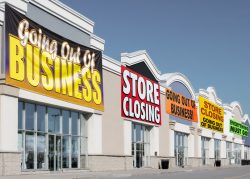 Retail bloodbath will continue with 10,000 closures this year: report