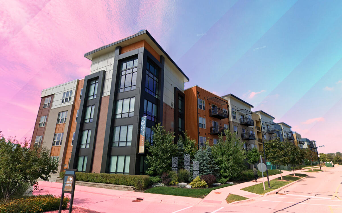 Suburban apartment complex hits market in Glenview