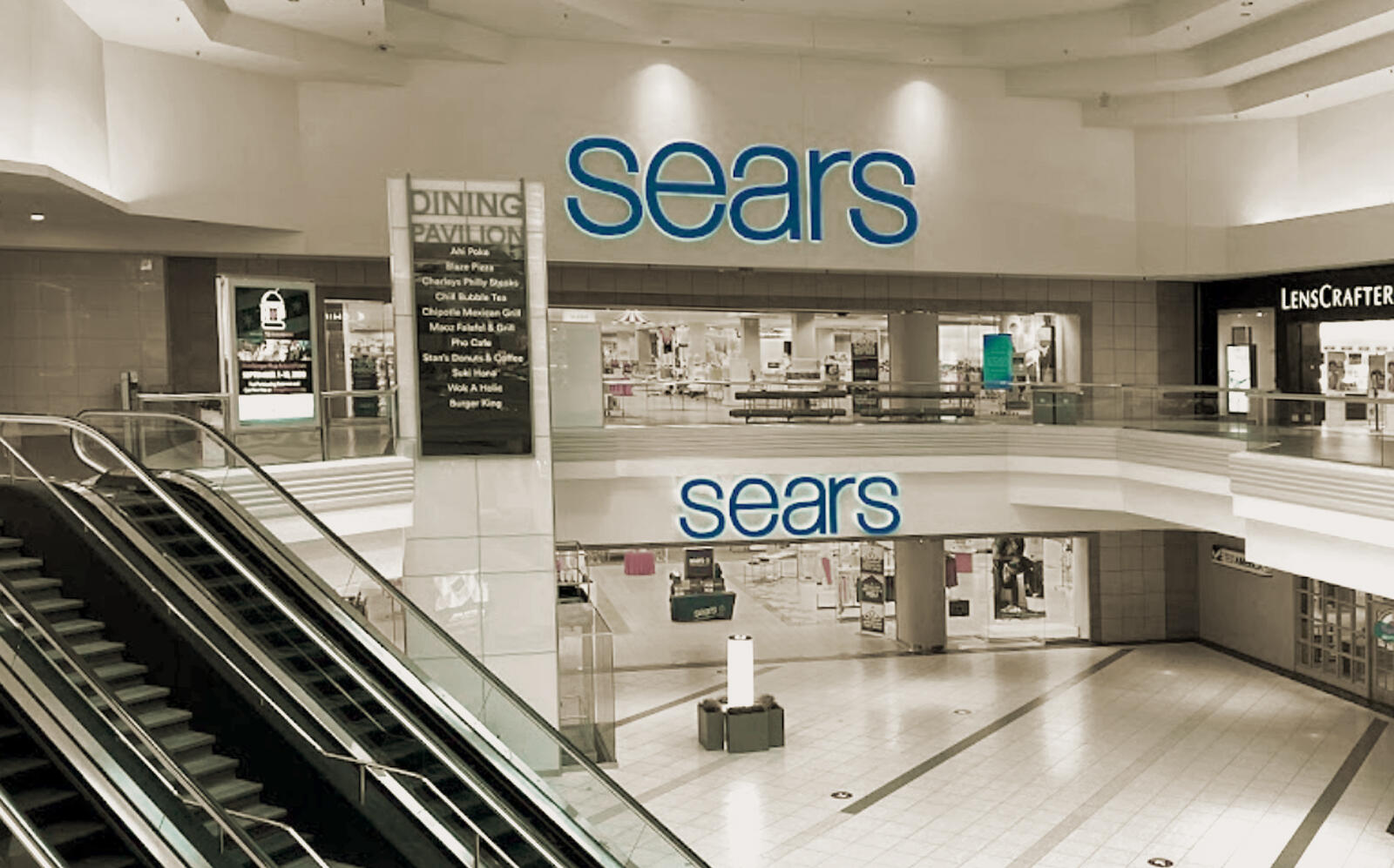 Sears Closes Its Last Store In Illinois