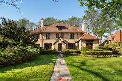 These 5 listings show why Forest Hills is actually the place to be