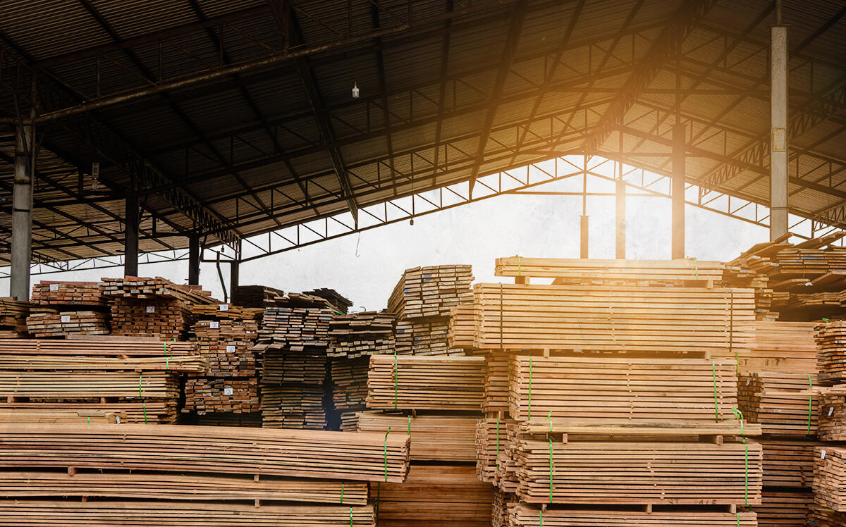 Lumber prices head higher as pandemic rollercoaster take another spin