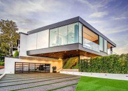 Hip hook as Hollywood Hills mansion fetches $14.9M