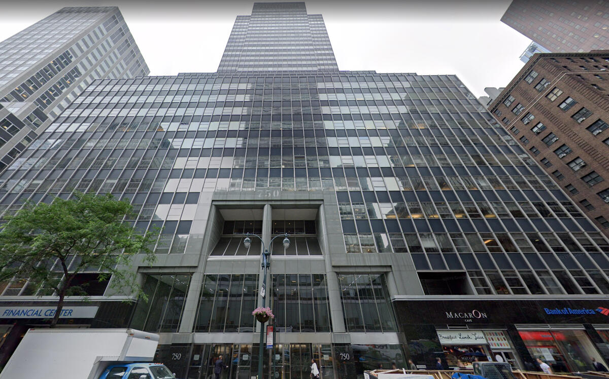 Workers at 750 Third Avenue will soon be able to get medical checkups at the office. (Google)