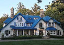 Smurf-erriffic! Michigan home seems to be inspired by cartoon