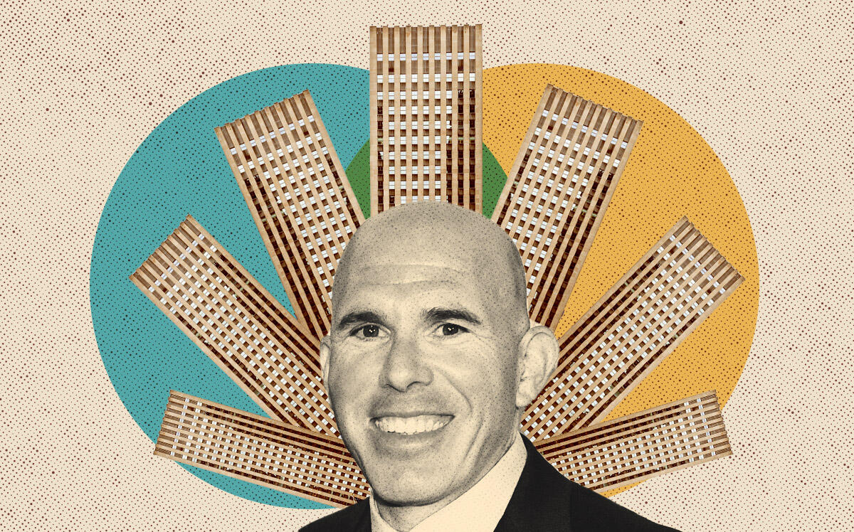 RXR Realty’s Scott Rechler and 75 Rockefeller Plaza (Illustration by Kevin Cifuentes for The Real Deal with Getty Images, dconvertini/CC BY-SA 2.0/via Wikimedia Commons)