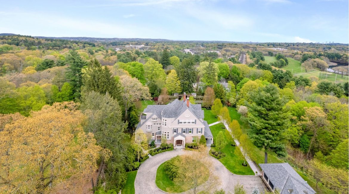 <p>80 Orchard Ave. – Weston, Mass. | $7,750,000</p>
