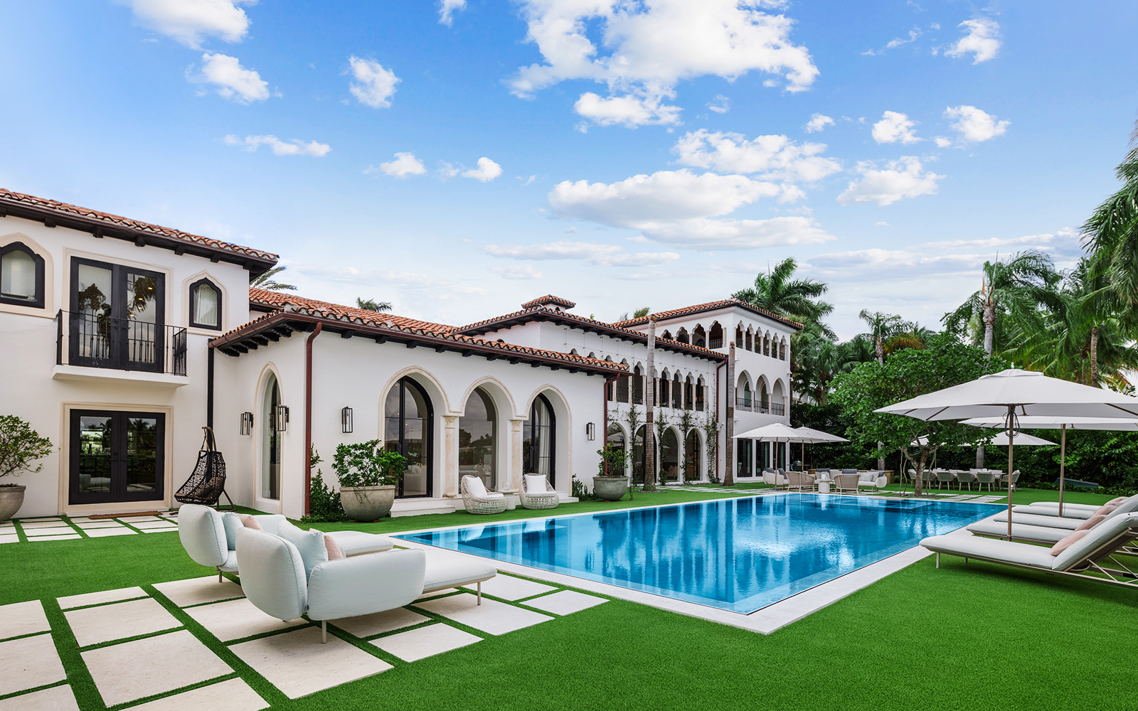Brent Saunders Buys Cher’s Former Miami Beach Mansion