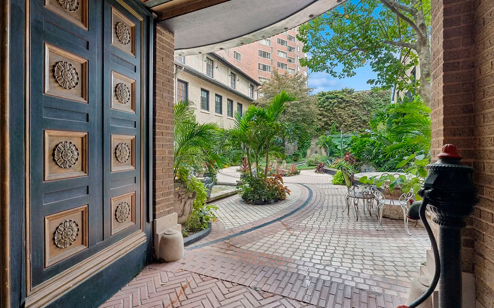 Rare Property in Chicago’s Gold Coast Listed for $21 Million