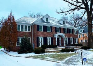 Winnetka’s “Home Alone” house sells for $5.5M 