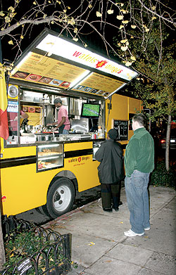A Wafels & Dinges food truck