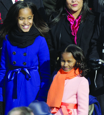 Sasha (left) and Malia Obama